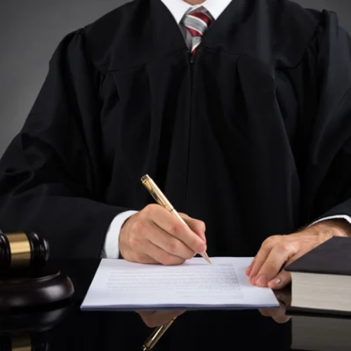 Demanda de beneficio de litigar sin gastos por una acción de daños y perjuicios producidos por un vehículo